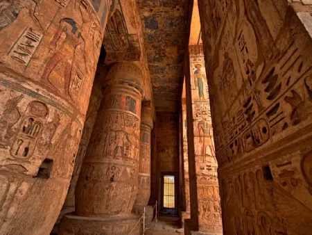 Dahabiya Nile Cruise Aswan Luxor: Lummer Dahabiya