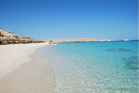 Tours of Egypt from Canada: Cairo, Nile Cruise and Hurghada