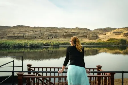 Dahabiya Cruise Aswan to Luxor: Lazuli Dahabiya Nile Cruise Through Ancient Egypt
