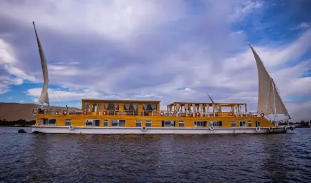Dahabiya Nile Cruises, Private Nile River Cruise Dahabiya Egypt