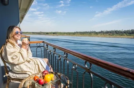 Cairo and Easter Nile Cruise Across the Pyramids, Temples and the Sacred River